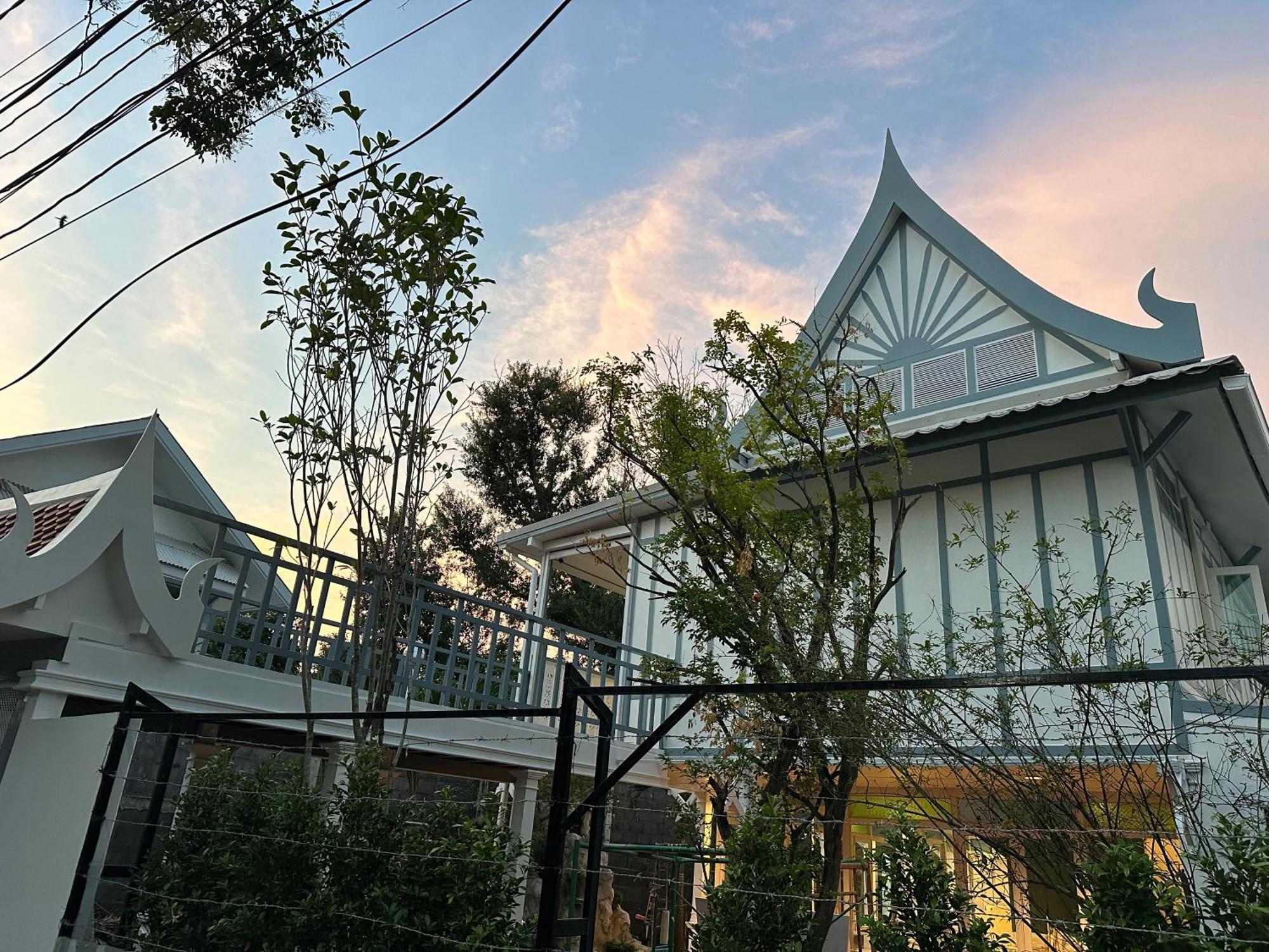 Baan Debtida Hotel Bangkok Kültér fotó