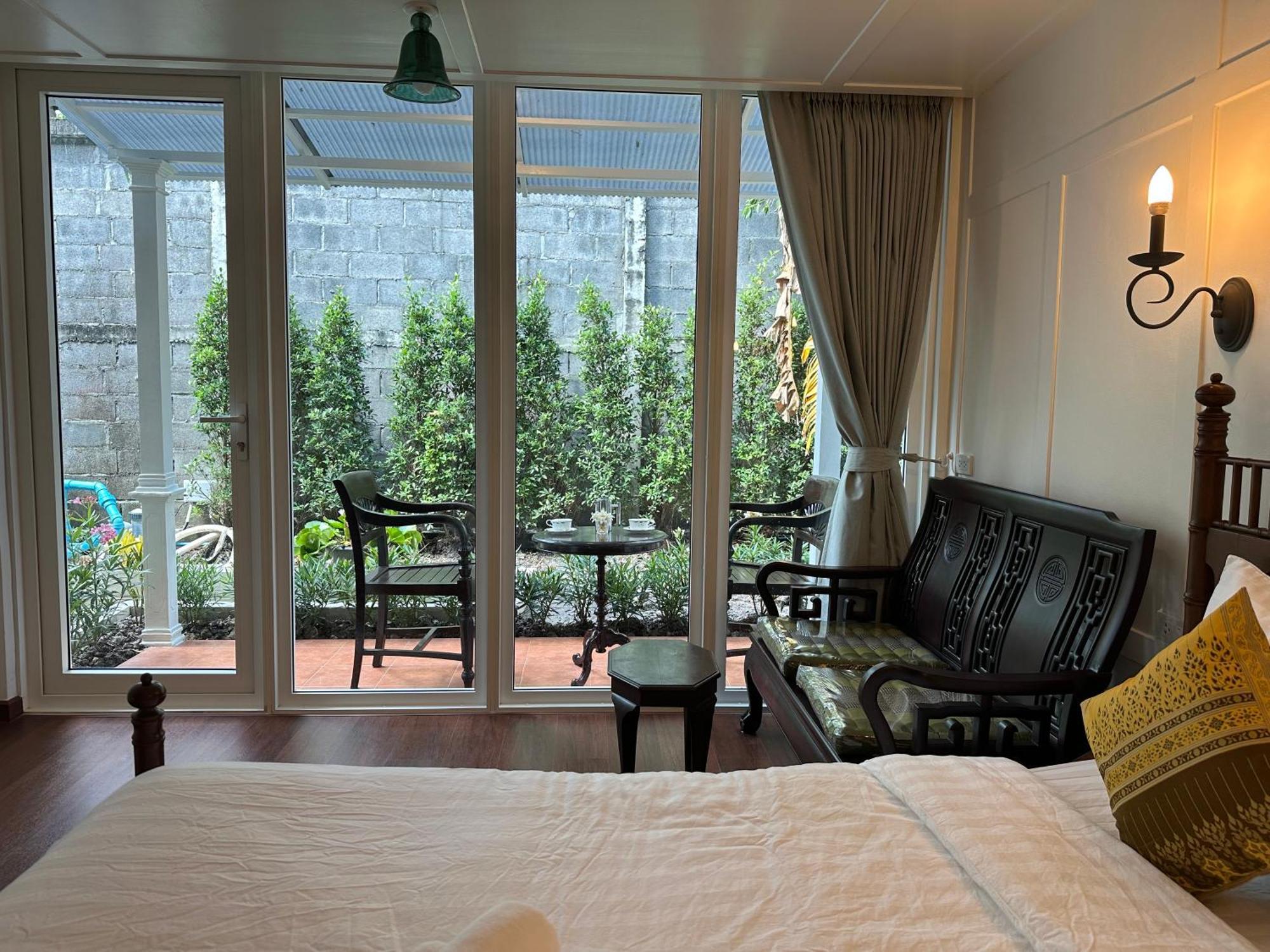 Baan Debtida Hotel Bangkok Kültér fotó