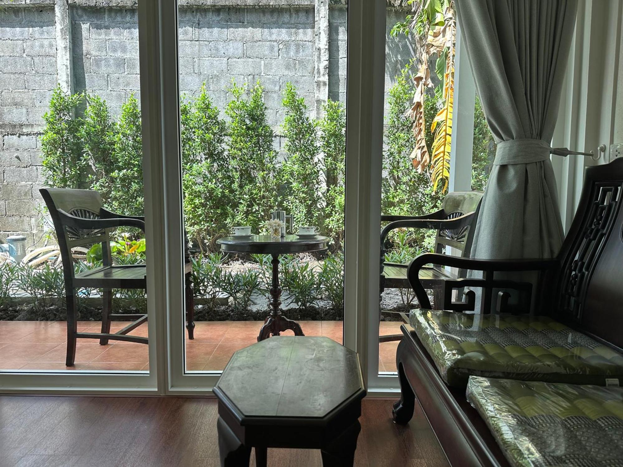Baan Debtida Hotel Bangkok Kültér fotó
