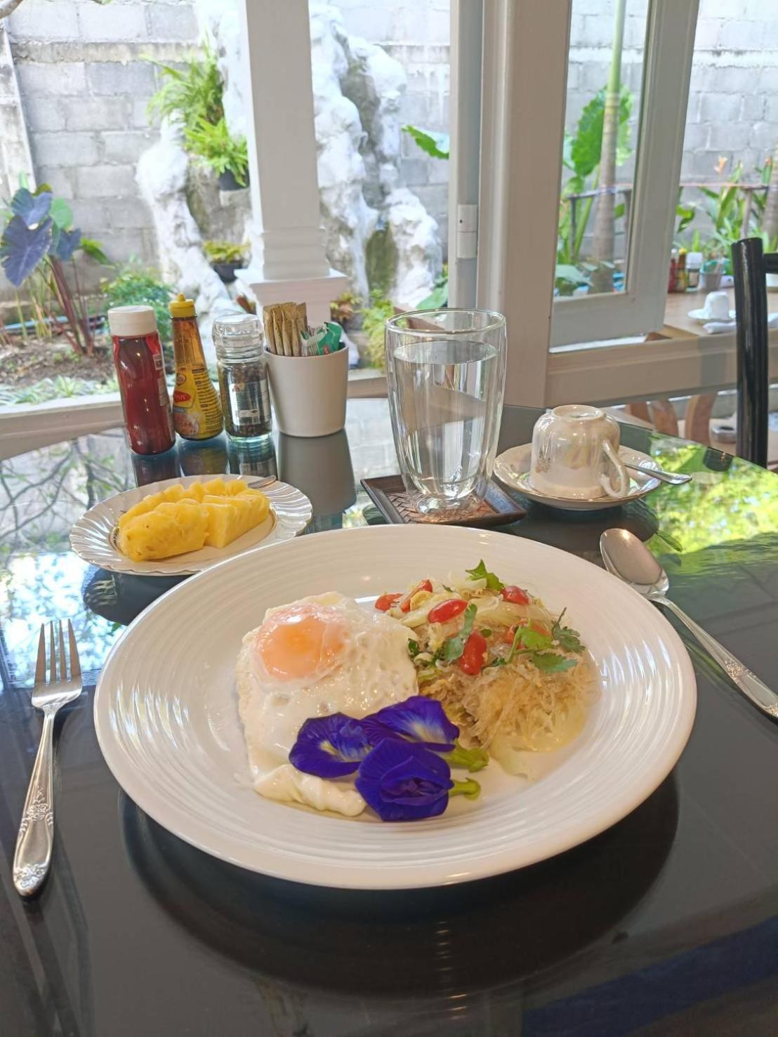 Baan Debtida Hotel Bangkok Kültér fotó